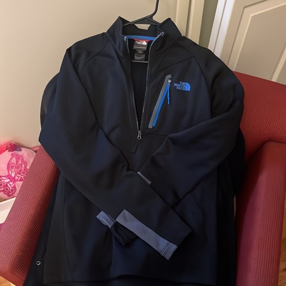 Northface Pullover - Picture 2 of 3